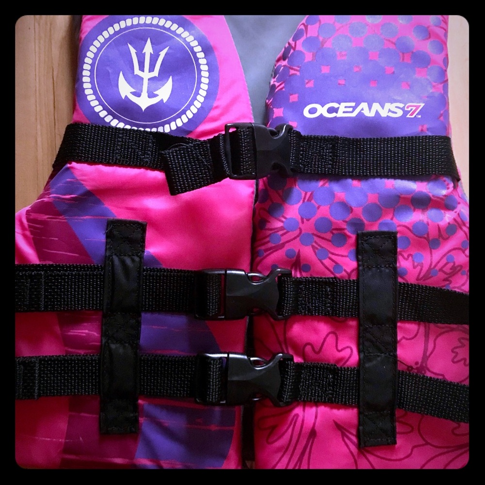 Youth life vest